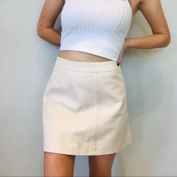 cupcakes & cashmere Dresses & Skirts - NWT Cupcakes & Cashmere cream high waisted skirt